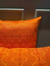 Coussin Kachin orange
